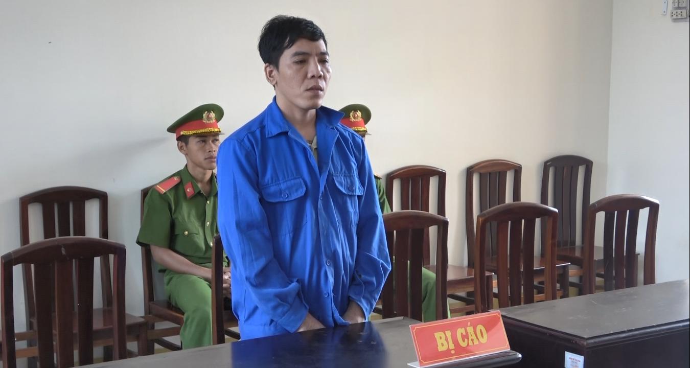 Sau khi đánh nhau gây thương tích, Hiếu đã bỏ trốn và bị phát lệnh truy nã. Ảnh: Văn Vũ