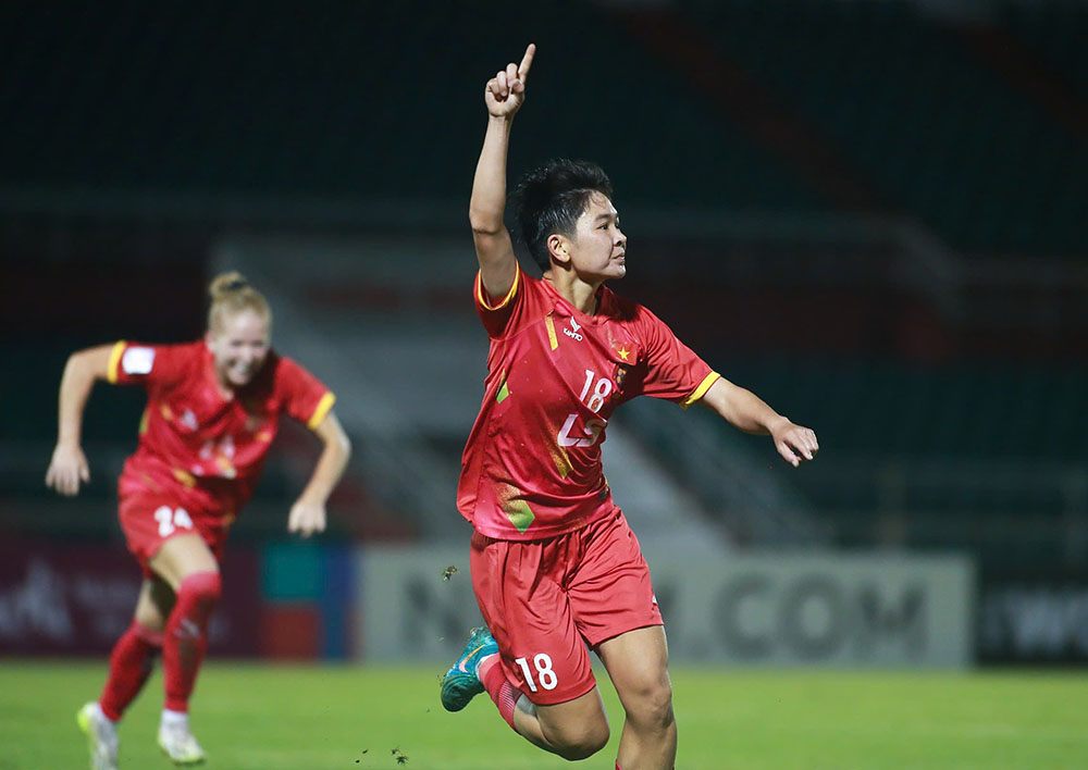 Tuyet Ngan and the HCMC women's club competed successfully in the group stage of the AFC Women's Champions League. Photo: Thanh Vu