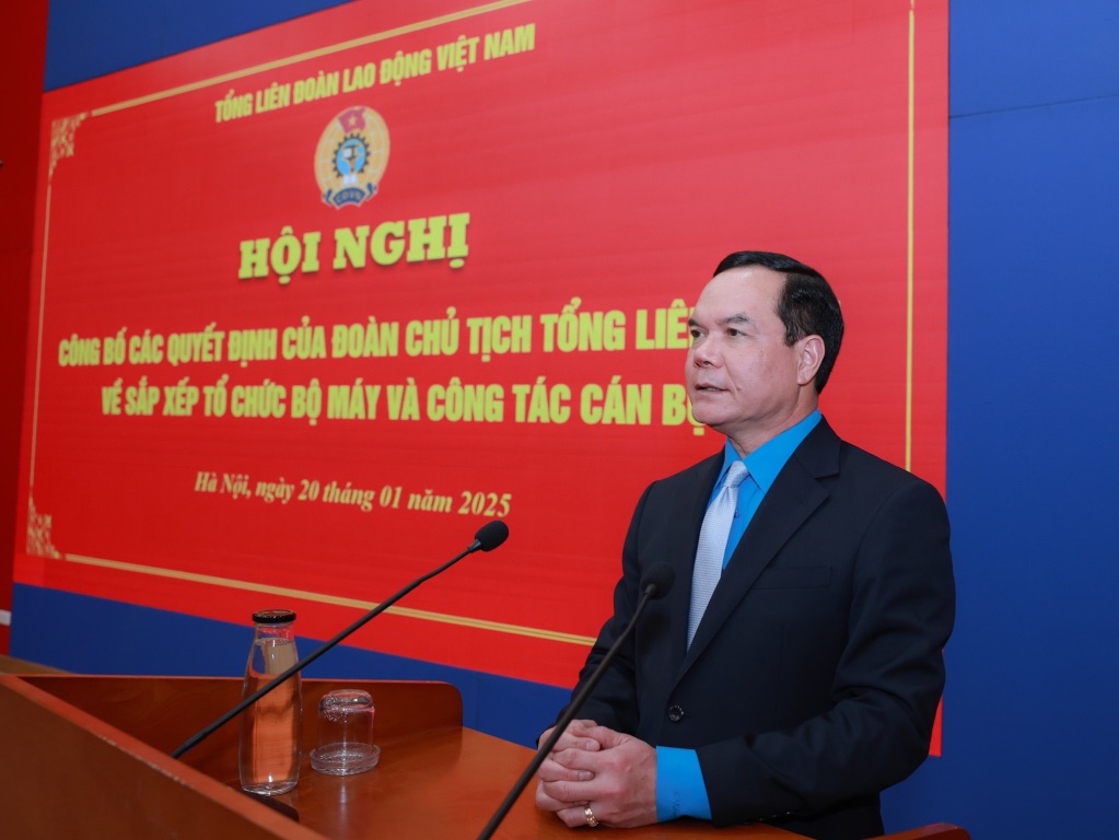 President of the Vietnam General Confederation of Labor speaks at the conference. Photo: Hai Nguyen