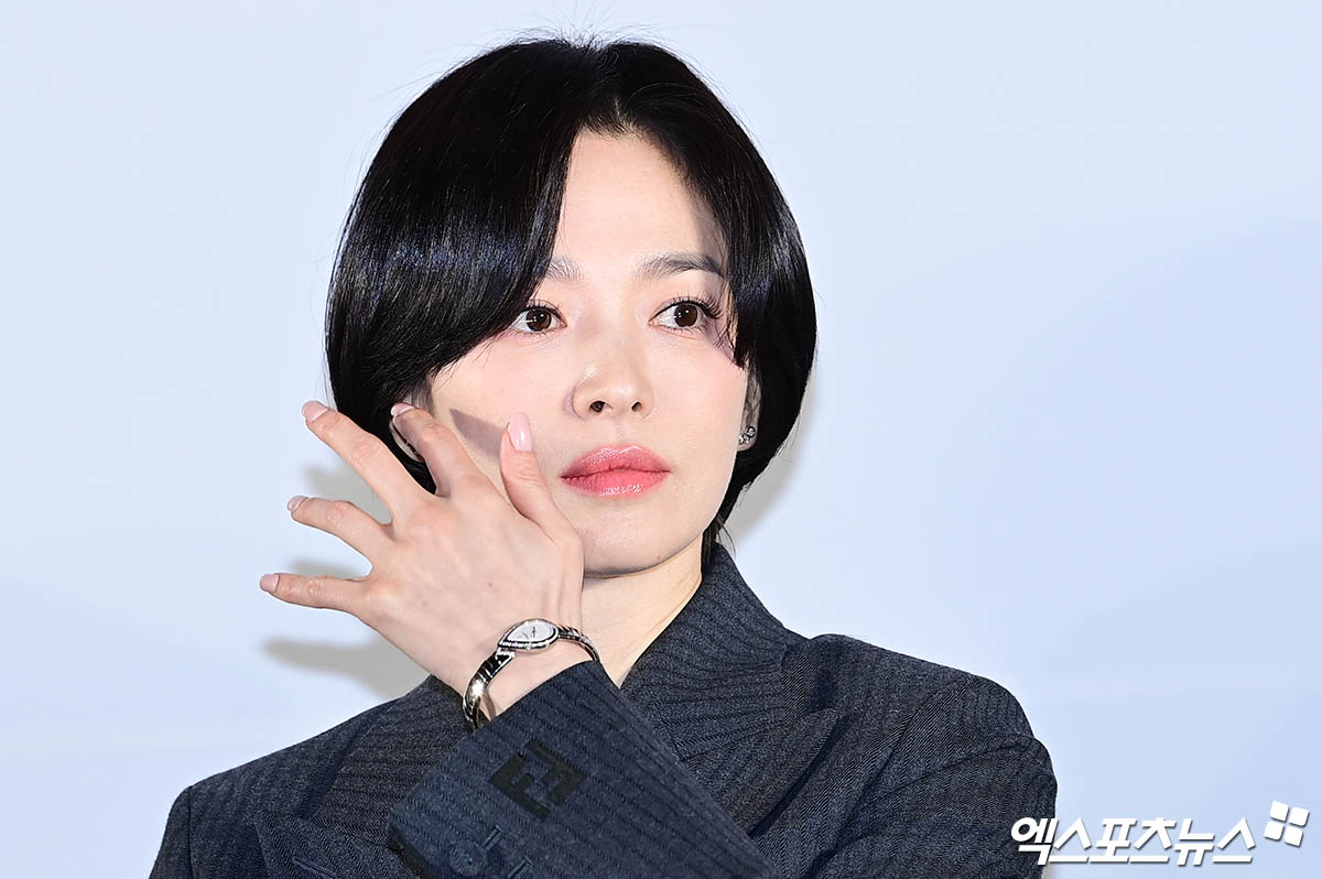 Song Hye Kyo at the press premiere of “Dark Nuns”. Photo: Naver