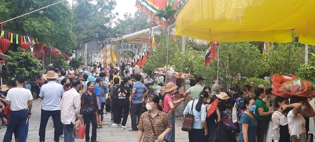 Autumn Festival in Con Son - Kiep Bac, Hai Duong. Photo: Con Son - Kiep Bac