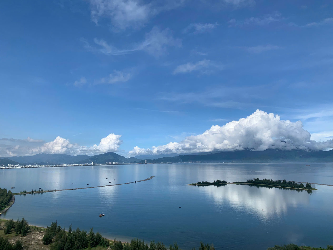 Da Nang da dat van de lan vinh bien de phat trien Khu Thuong mai tu do trong tuong lai. Anh: Thanh Hai