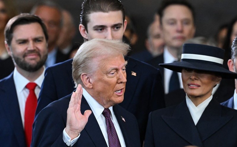 US President Donald Trump takes the oath of office. Photo: AFP