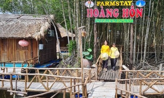 Một  điểm du lịch sinh thái kết hợp tại Mũi Cà Mau, tỉnh Cà Mau. Ảnh: Nhật Hồ