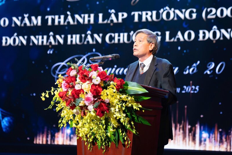 Anh: