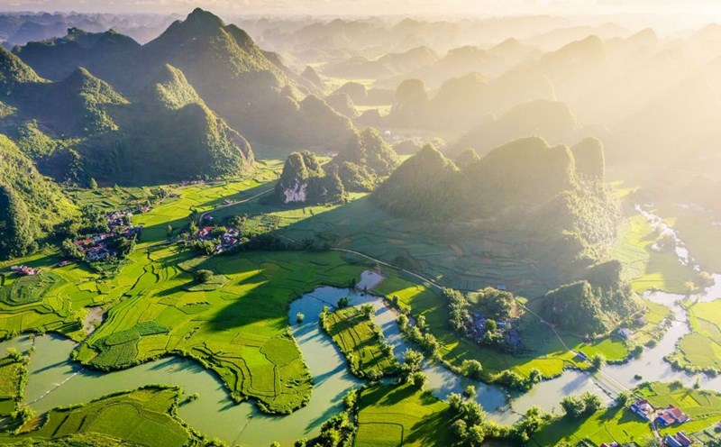 Cao Bang mountains and rivers.