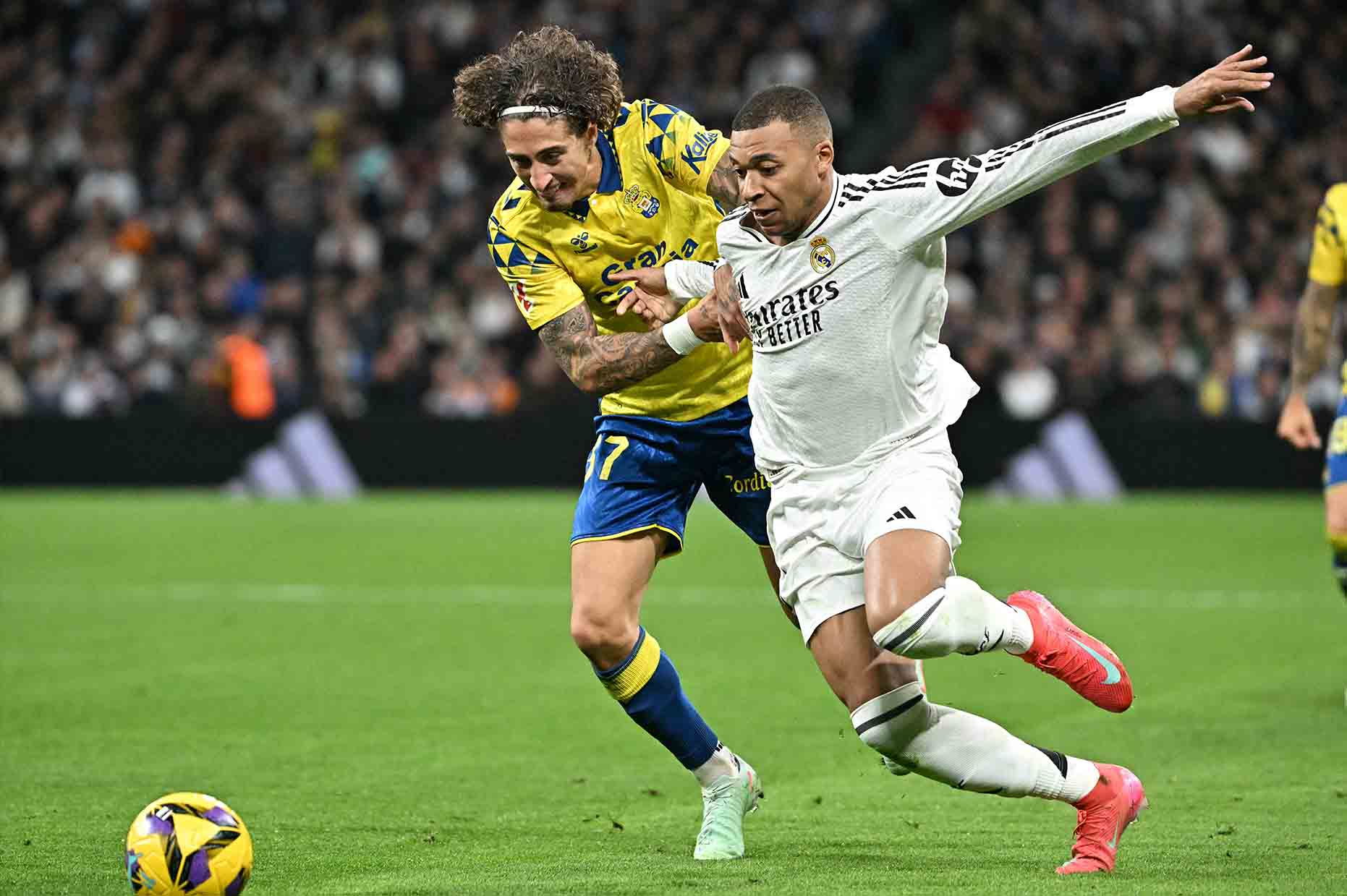 Mot khi Mbappe da chay het minh, Real Madrid co the dap do moi vat can. Anh: AFP