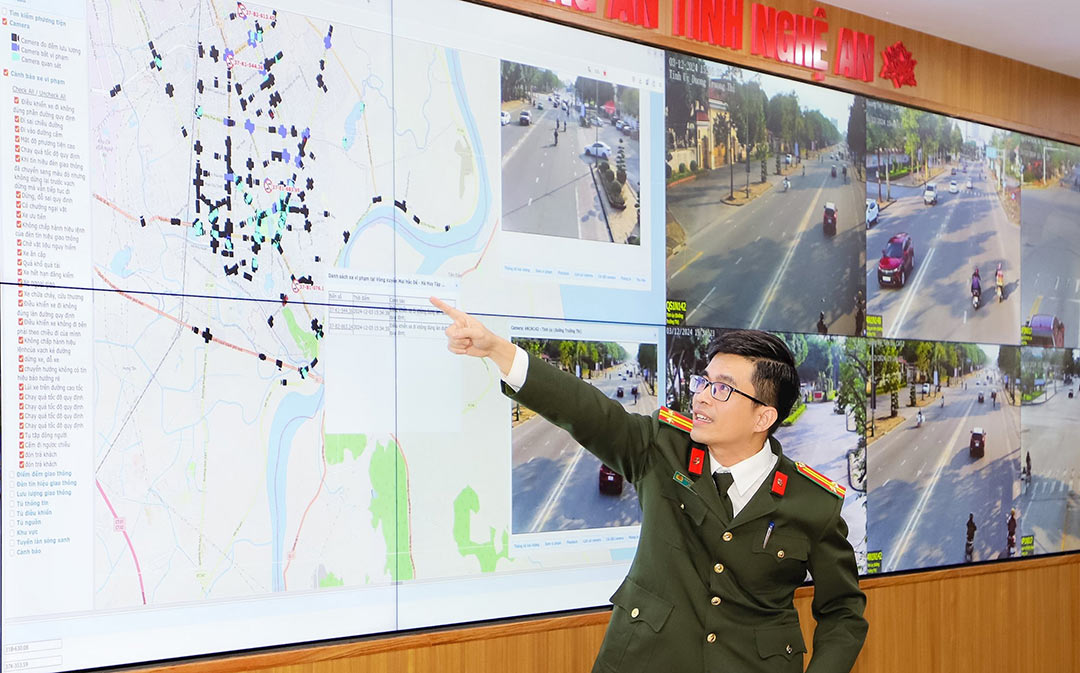The camera system with the function of monitoring and handling traffic violations in Vinh City officially went into operation on January 22. Photo: Pham Bang
