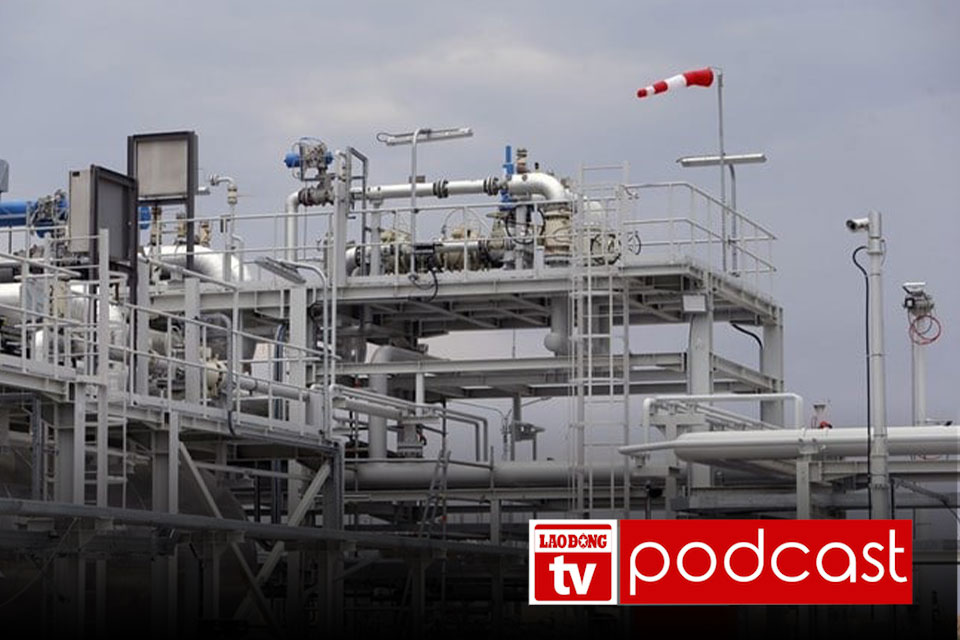 Morning news: Europe struggles to buy US gas