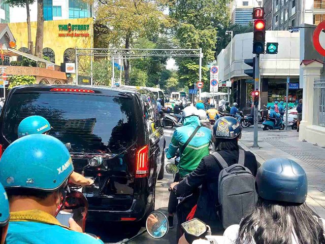 Ho Chi Minh City will install nearly 2,000 right-turn lights to relieve traffic congestion. Photo: Chan Phuc