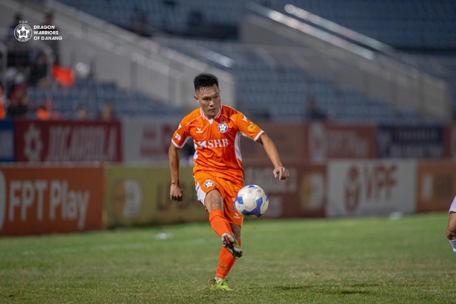 Le Quang Hung (Da Nang) received a disciplinary sentence of being banned from playing 2 matches. Photo: SHB Da Nang