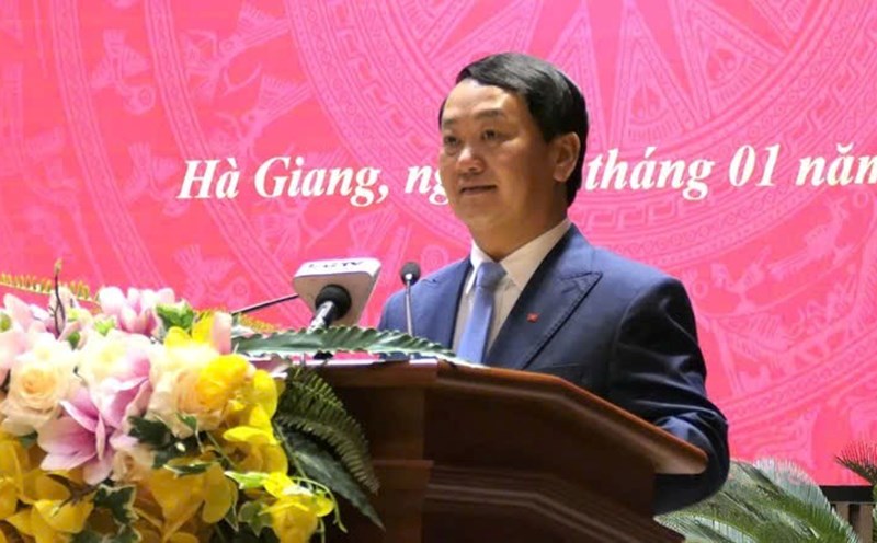 Ha Giang Provincial Party Secretary Hau A Lenh speaks at the inauguration ceremony. Photo: Khanh Toan