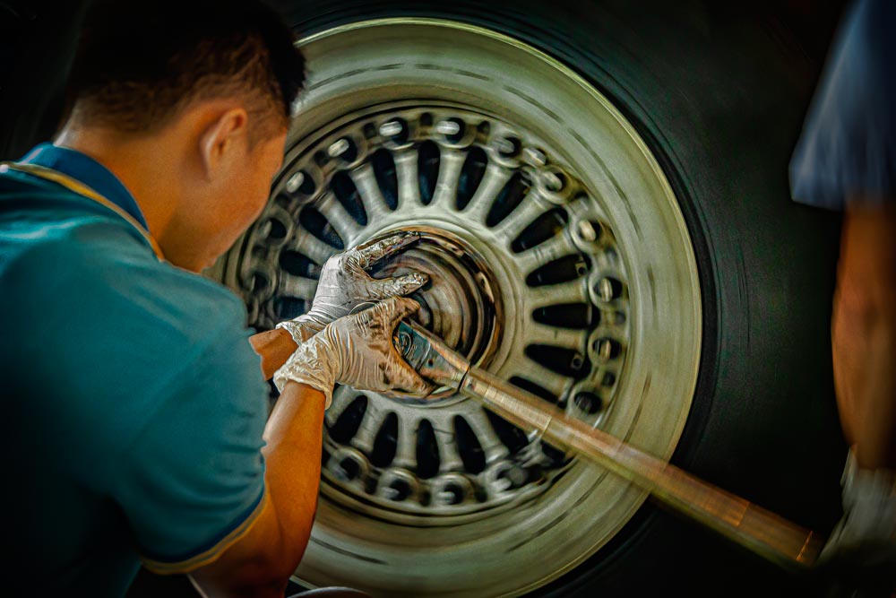 Aircraft repair workers. Photo: Thu Hong