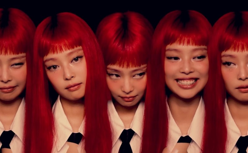 Jennie's (Blackpink) red hair style attracts attention. Photo: cut from video