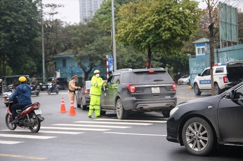 Hanoi police increase alcohol concentration checks during Tet. Photo: T.Vuong