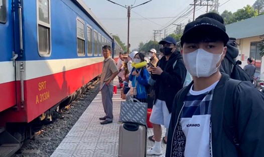 Chuyến tàu Tết 0 đồng, cơ hội đoàn viên của công nhân xa quê. Ảnh: Đình Trọng