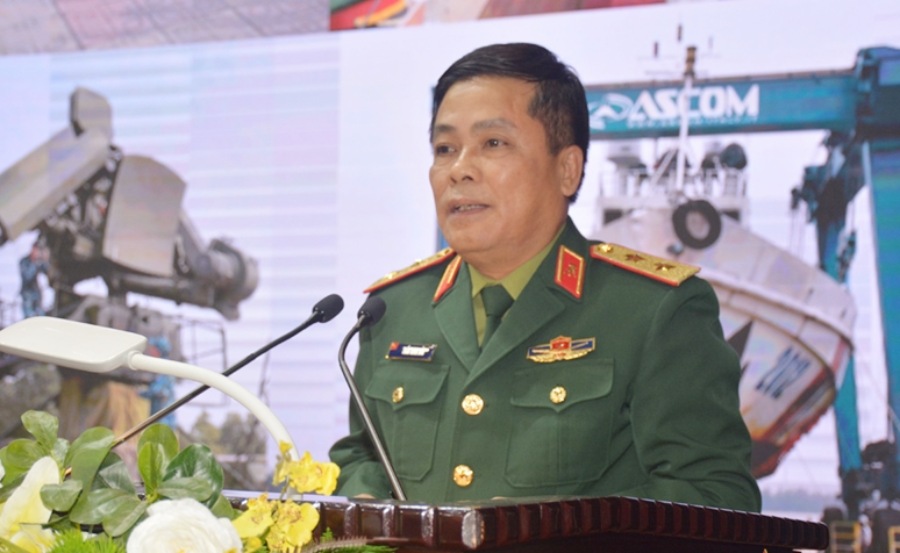 Lieutenant General Tran Minh Duc was transferred and appointed to the position of Director of the General Department of Logistics and Engineering, Ministry of National Defense. Photo: Qdnd.vn