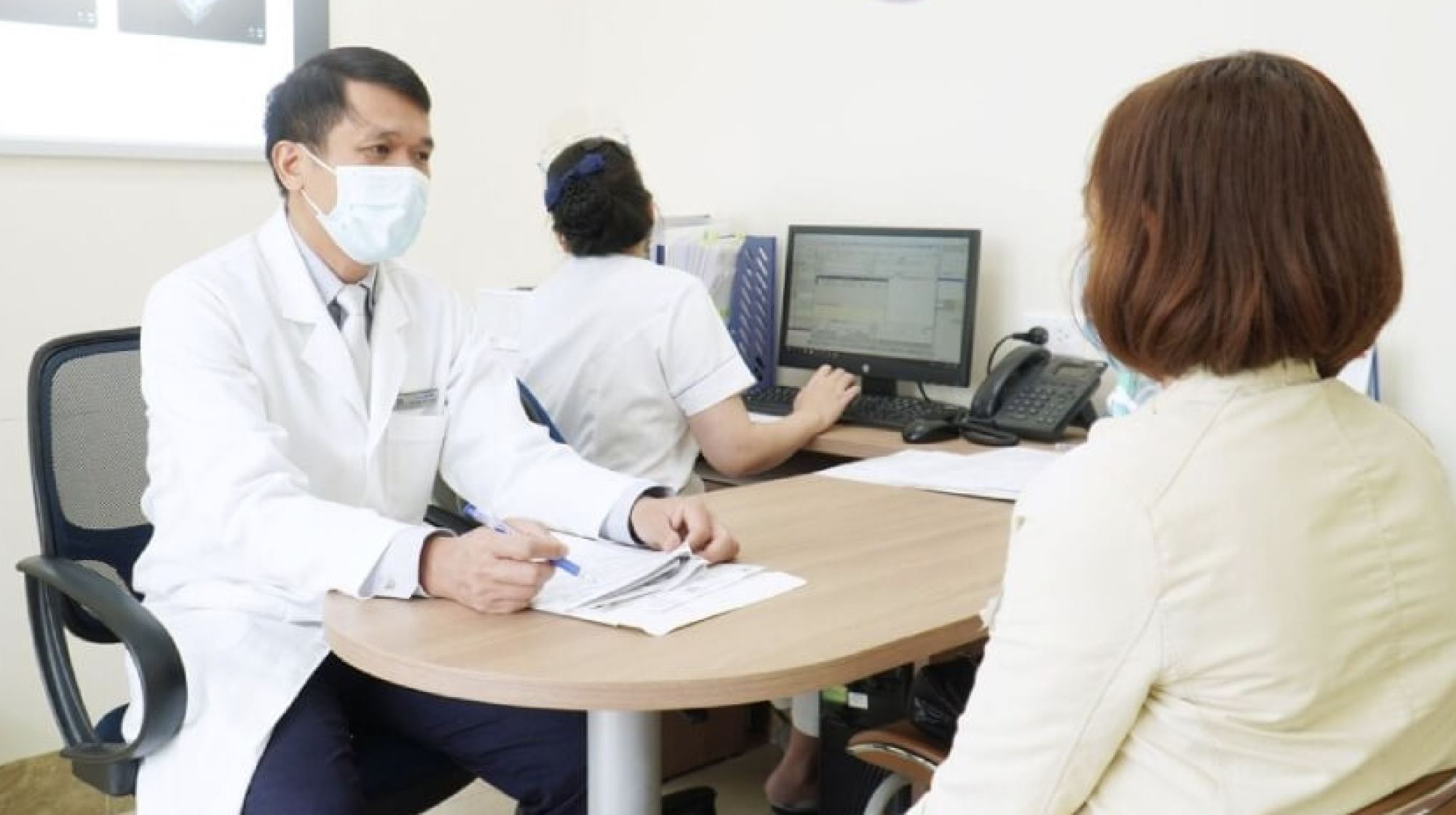 People go for medical check-ups and cervical cancer screening. Photo: Tam Anh General Hospital