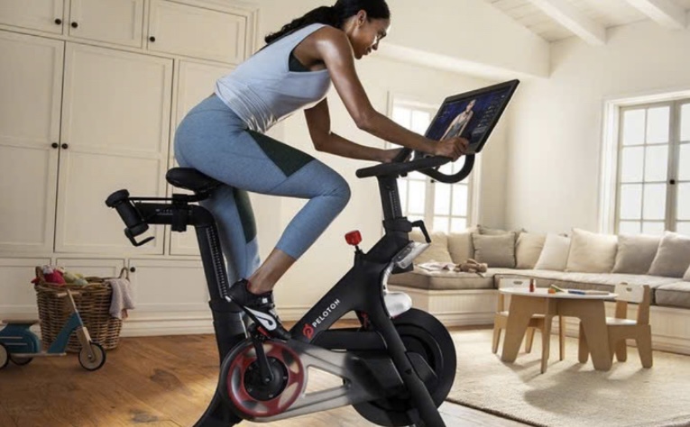 Some exercises help reduce blood sugar. Graphics: Huong Giang