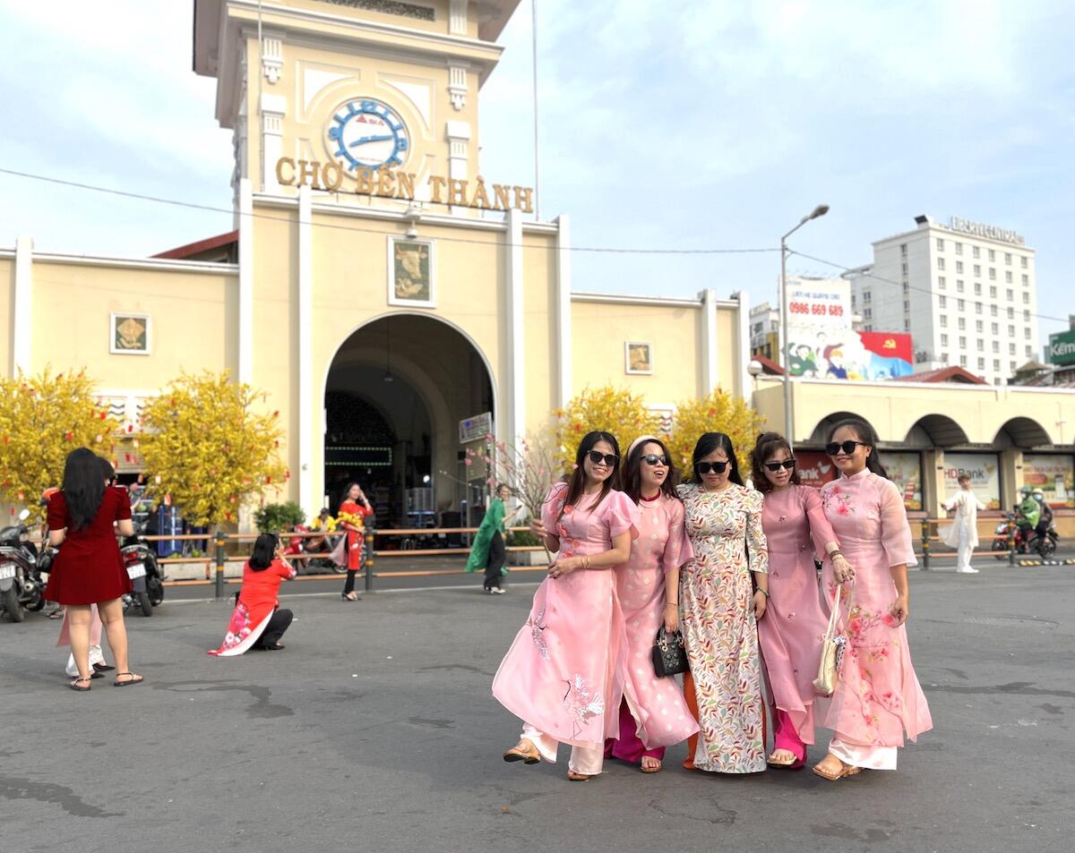 Khi du hanh dau nam nen chon ngay, gio hoang dao. Anh: Dieu Mi