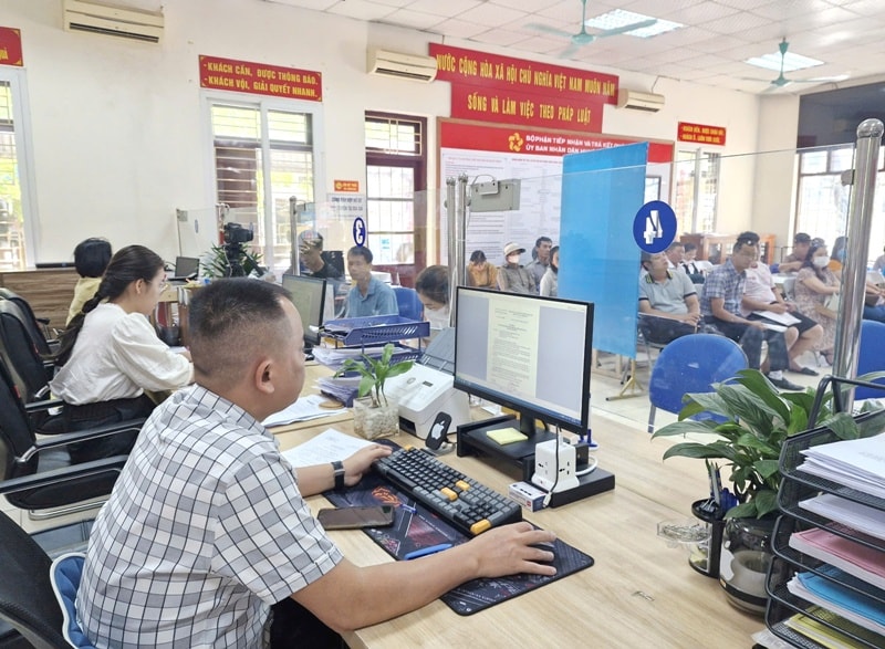 The Government Steering Committee requested localities to urgently complete the arrangement of specialized agencies. Illustration photo: Thu Hang