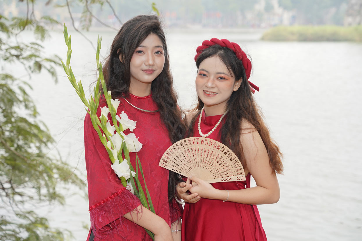 Many ways to celebrate Tet of "chill guy": Beauty and travel are on the rise