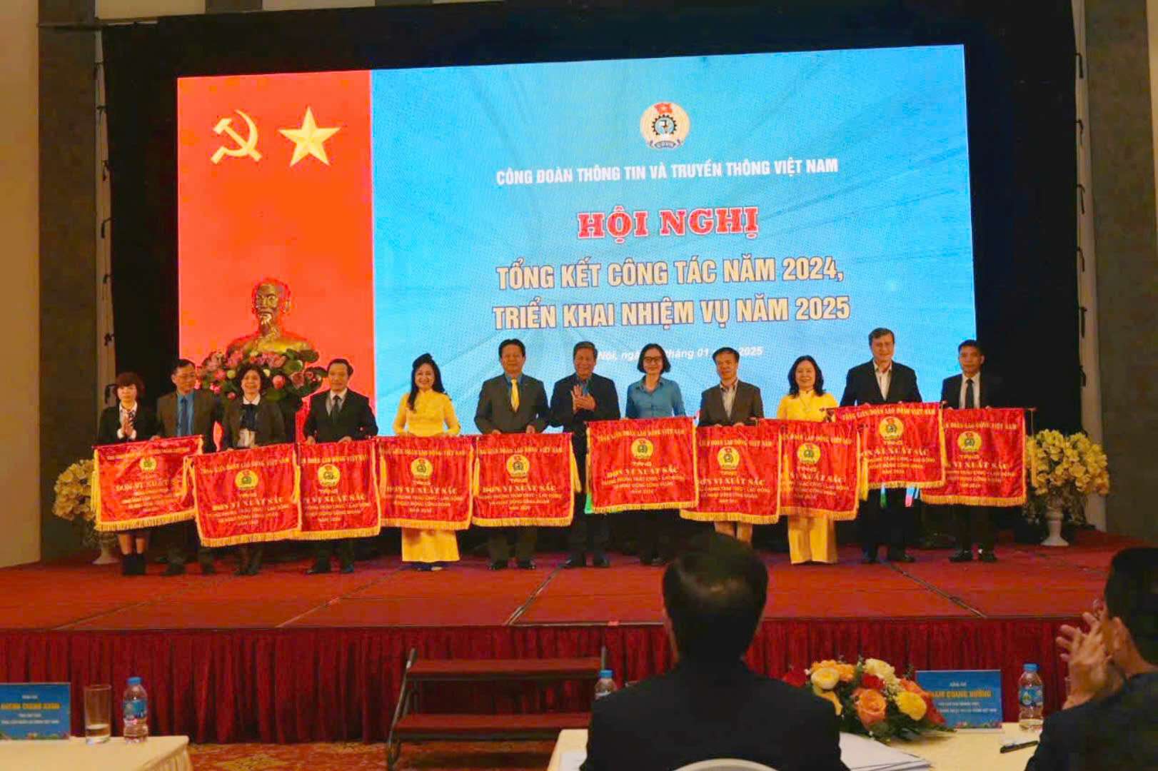 In 2024, many units under the Vietnam General Confederation of Labor will take good care of union members, especially during holidays and Lunar New Year. Photo: Quynh Chi