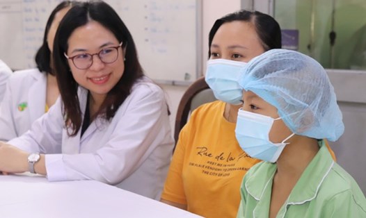 Bệnh nhi ghép thận thành công từ người cho chết não, được xuất viện. Ảnh: MINH TÂM