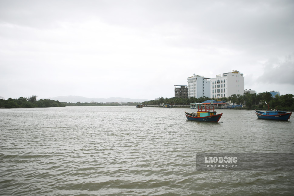 Ha Thanh River (Binh Dinh), one of the rivers marked with flood escape corridors. Photo: Hoai Luan