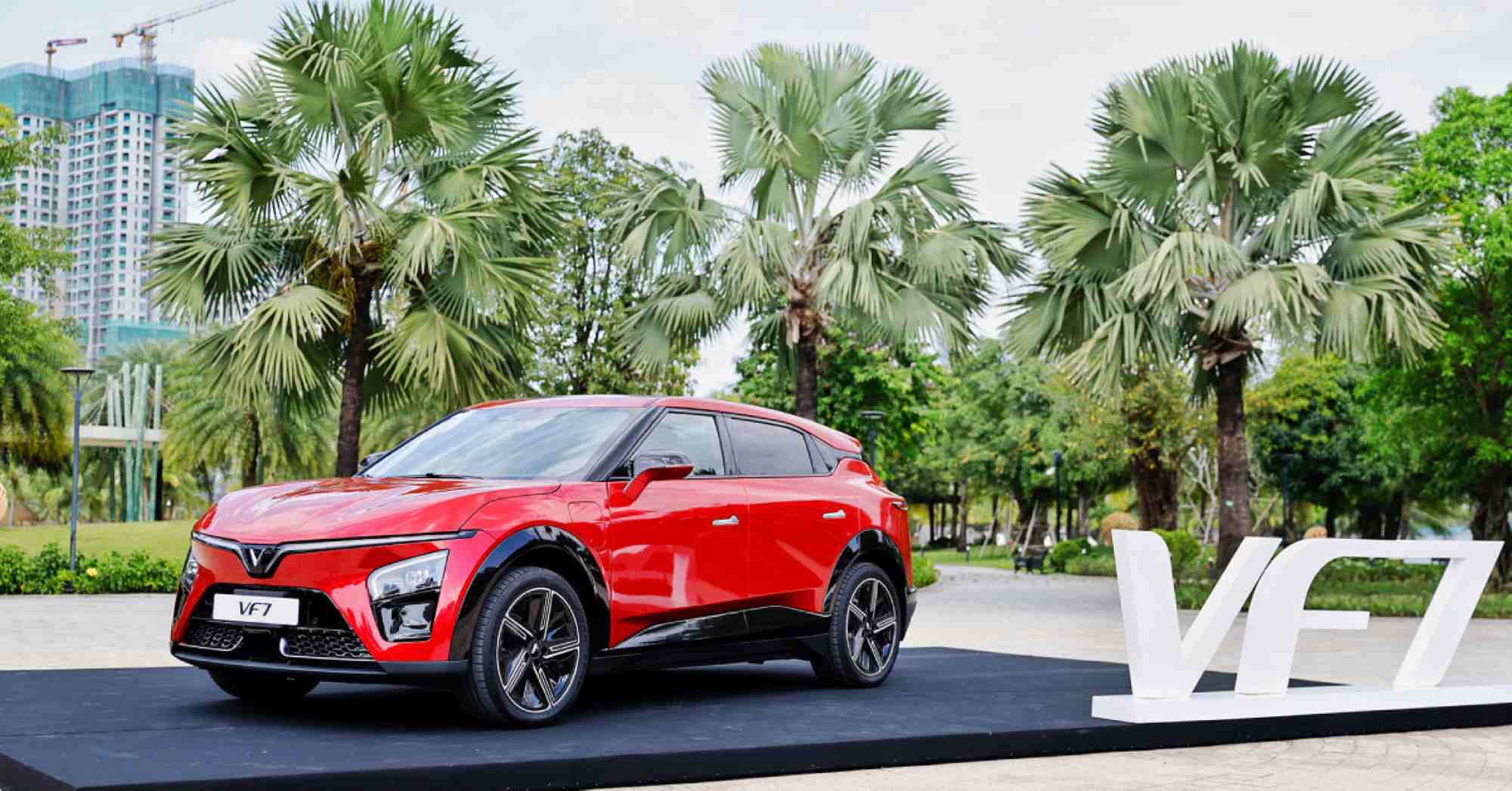 Electric vehicles are trusted and chosen by many people. Photo: VinFast