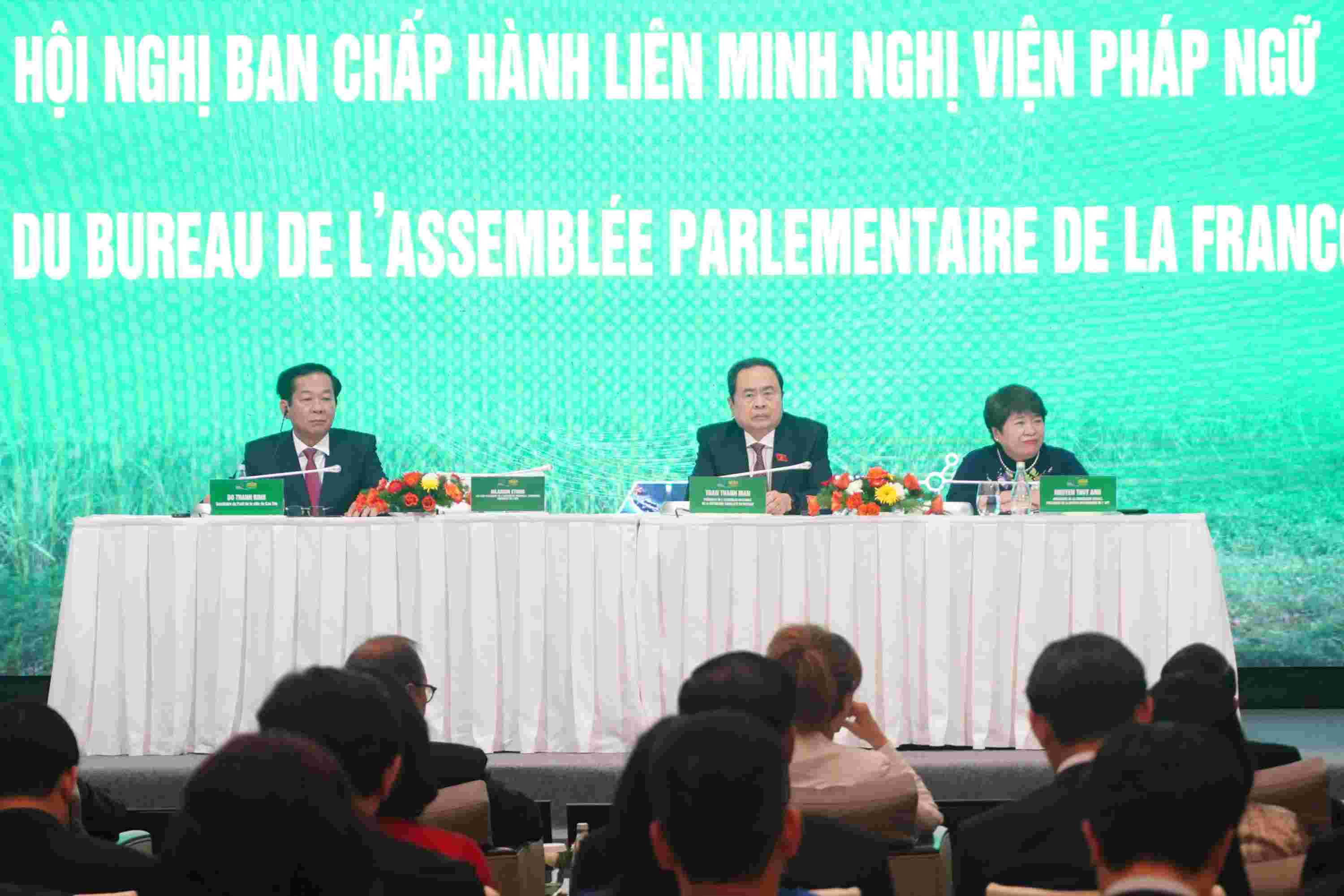 Politburo member and National Assembly Chairman Tran Thanh Man attended and spoke at the opening session of the Francophone Parliamentary Union (APF) Executive Committee Conference. Photo: Ta Quang