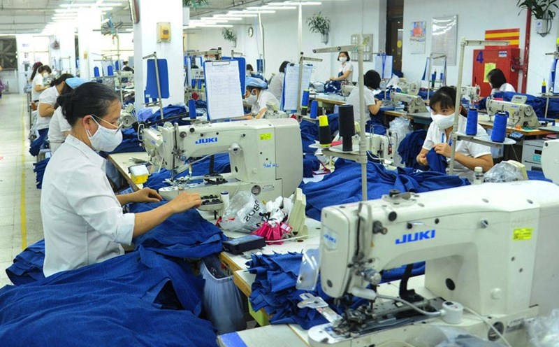 Strive to achieve a minimum growth rate of 8% in 2025. Photo: Pham Dong