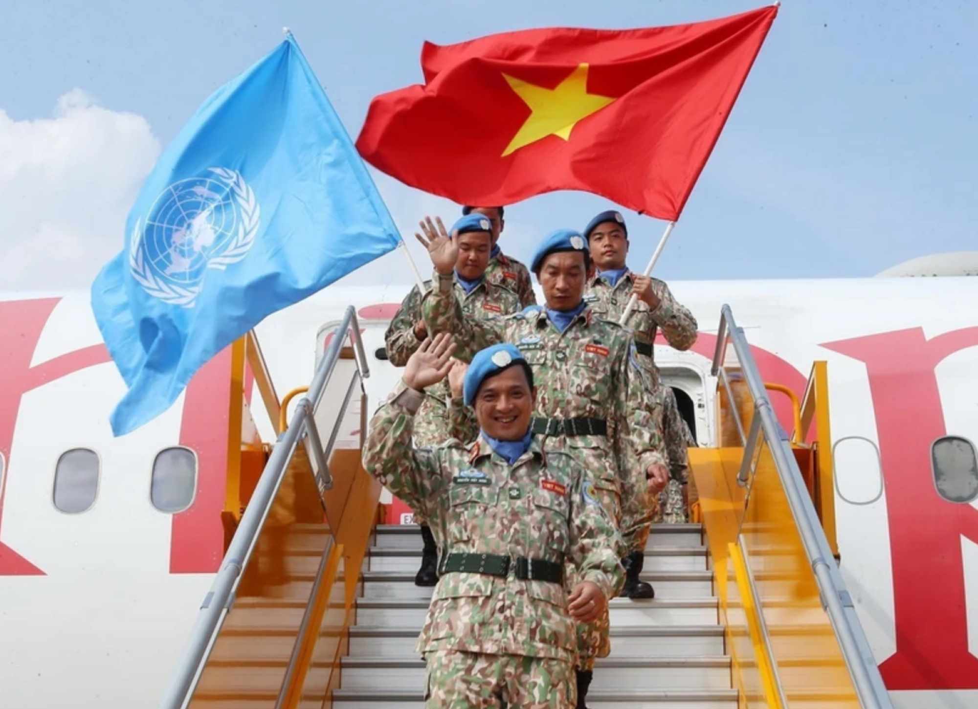 Officers of the 2nd Engineer Team return home after more than a year of peacekeeping duty at the United Nations Interim Security Mission in Abyei (UNISFA), September 2024. Photo: VNA