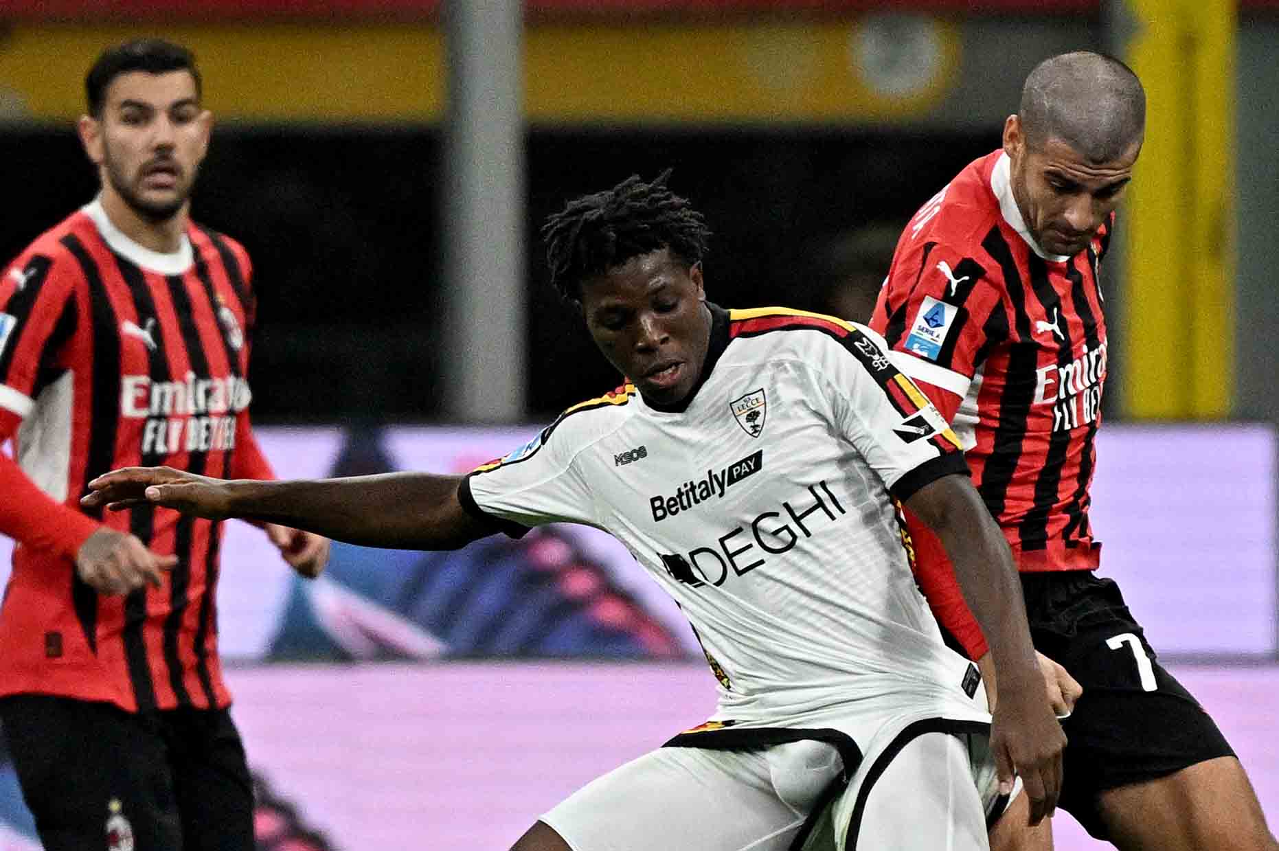 Patrick Dorgu (in white) during a match between Lecce and Milan in Serie A in September 2024. Photo: AFP