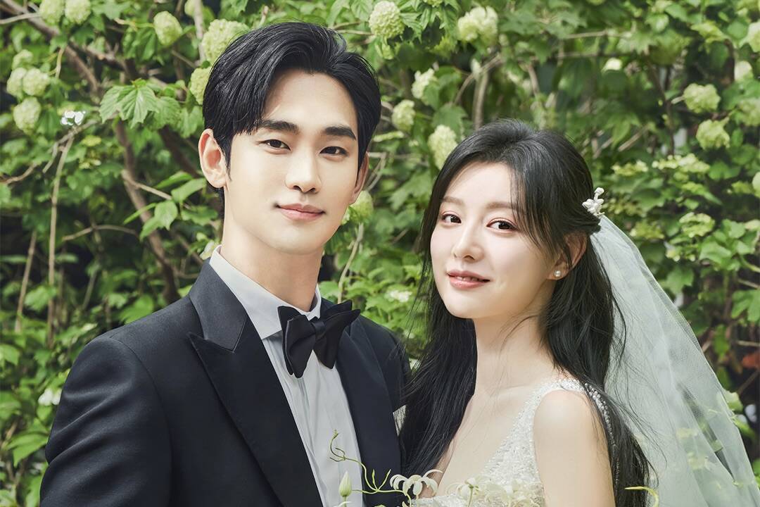 Nguoi ham mo mong muon Kim Soo Hyun va Kim Ji Won “phim gia tinh that“. Anh: Naver