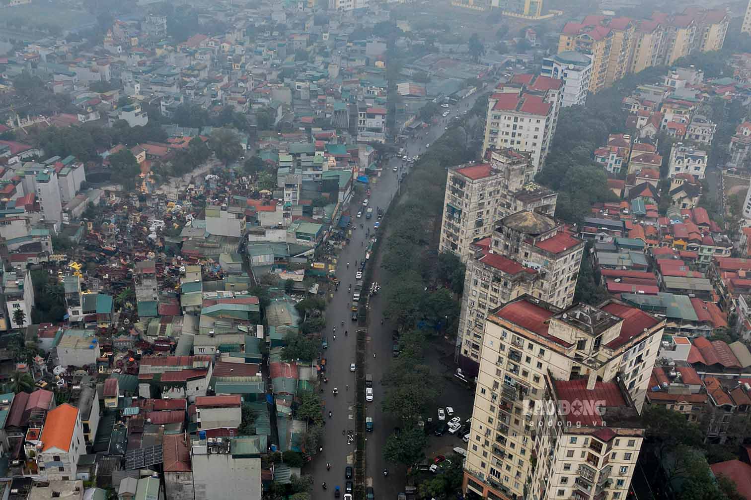 Trong do, Chu tich UBND TP Ha Noi yeu cau xem xet tra loi dut diem cac noi dung khieu nai, to cao cua cong dan lien quan du an doi ung va du an dau tu cong trinh theo hinh thuc BT; Thong nhat chu truong tiep tuc ky ket Phu luc gia han hop dong BT Du an dau tu xay dung duong Vanh dai 2,5 (doan Dam Hong - Quoc lo 1A), quan Hoang Mai; cac co quan lien quan de xuat bao UBND TP xem xet, giai quyet...