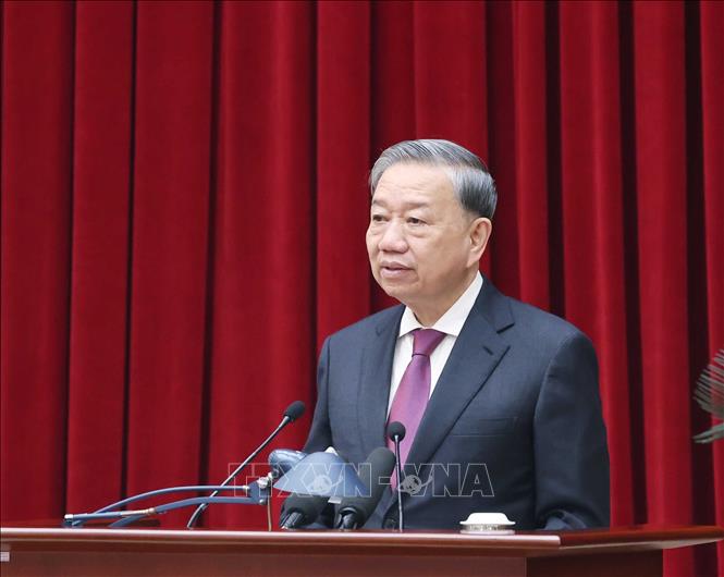 General Secretary To Lam delivers the closing speech at the 13th Party Central Committee Conference. Photo: Thong Nhat/VNA