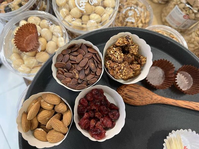 Some types of nuts commonly eaten during Tet are very good for blood sugar. Photo: Thanh Thanh