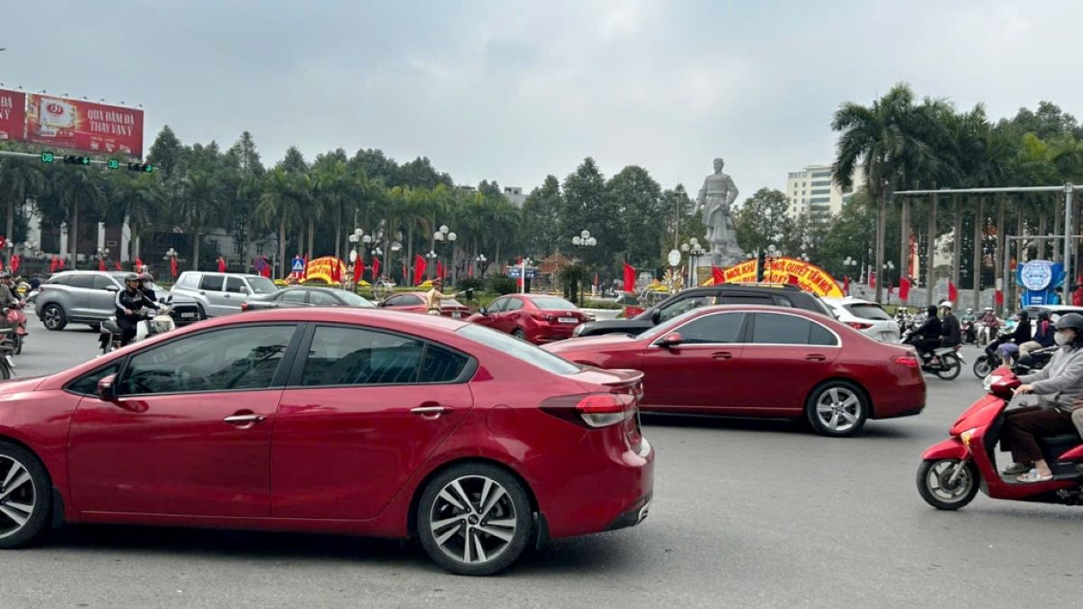Post Office Crossroads - a place where traffic jams often occur. Photo: CATH