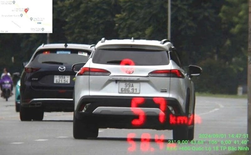 Car speeding on National Highway 18 through Bac Ninh City. Photo: Bac Ninh Police