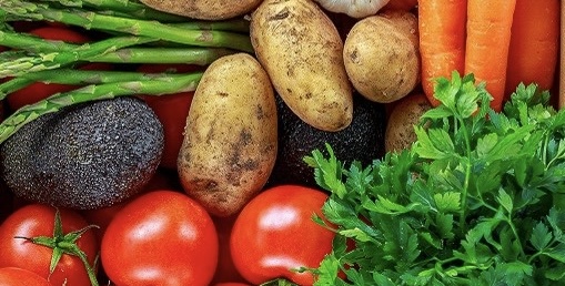 Add a variety of vegetables and fruits to your Tet diet to maintain weight, or even lose weight. Photo: Nghia Thanh