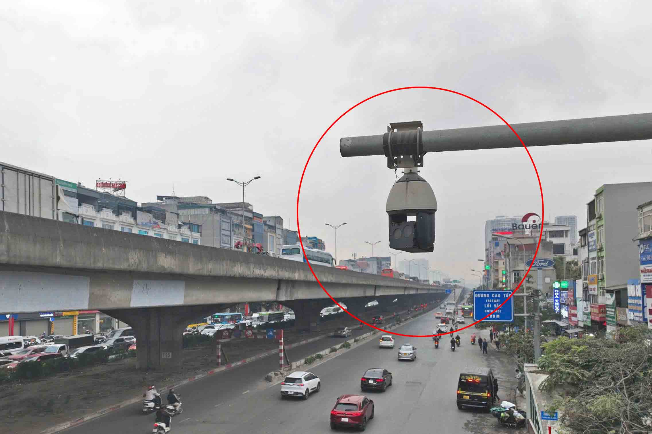 The "magic eye" system is installed on key routes in Hanoi. Photo: Trung Nguyen
