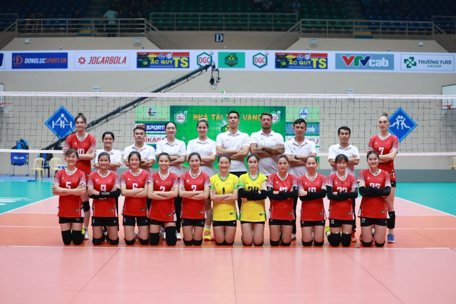 Thai Binh women's volleyball team is cautious with the goal of staying in the league in the 2025 season. Photo: Hoang Anh