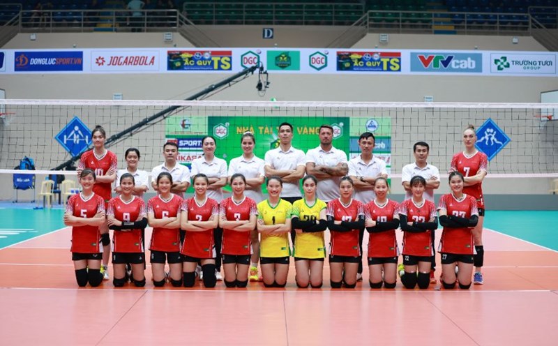 Thai Binh women's volleyball team is cautious with the goal of staying in the league in the 2025 season. Photo: Hoang Anh
