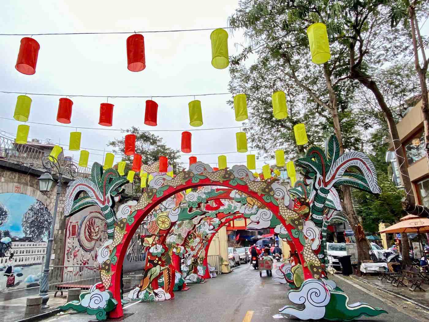Phung Hung mural street (Hoan Kiem district, Hanoi) decorated for Lunar New Year. Photo: Nhat Minh