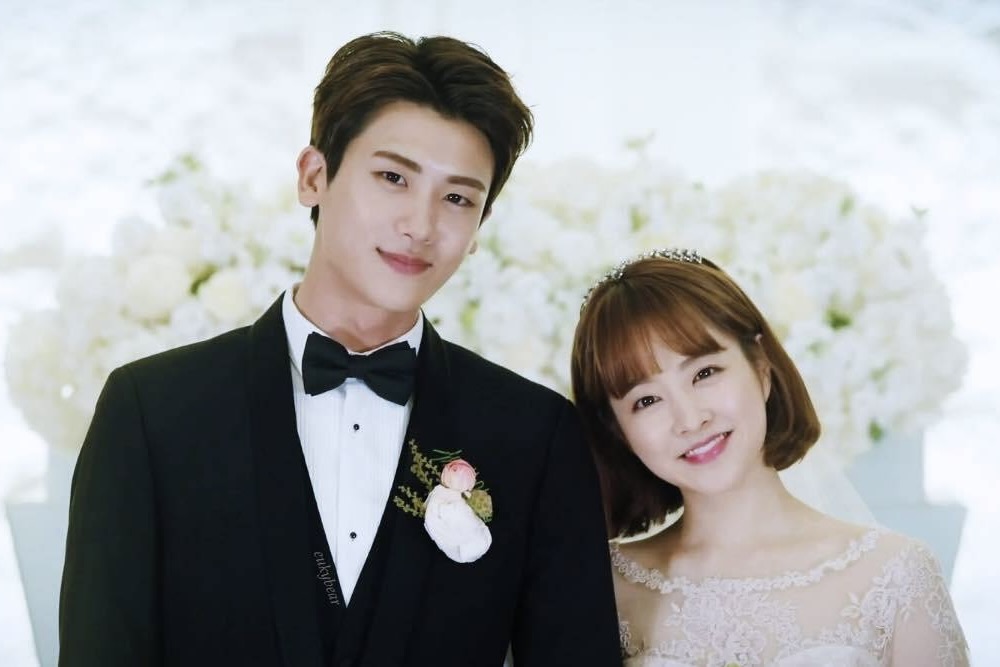 Park Hyung Sik and Park Bo Young were once rumored to be dating. Photo: Producer