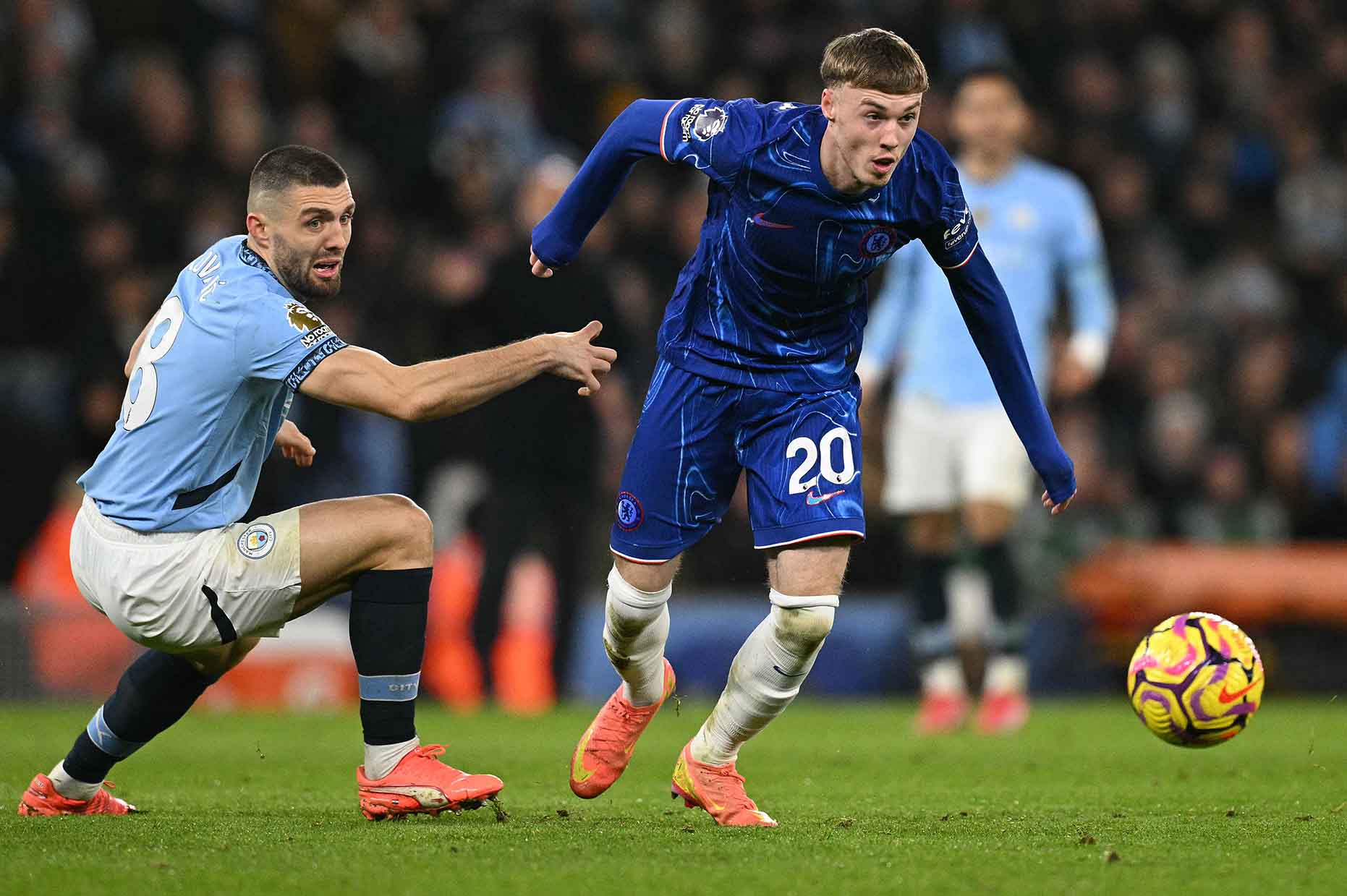 Chelsea lep ve hoan toan truoc Man City. Anh: AFP