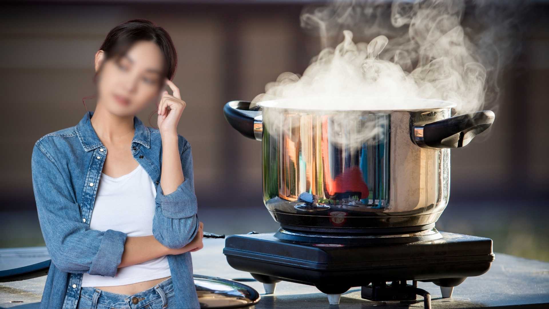 Throw away the following pots and pans to avoid the risk of poisoning during Tet