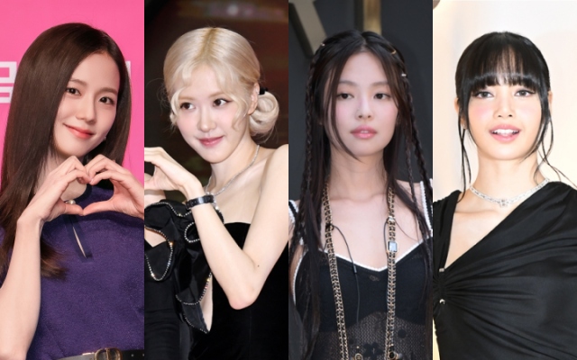 Blackpink members support Jennie. Photo: AllKpop.