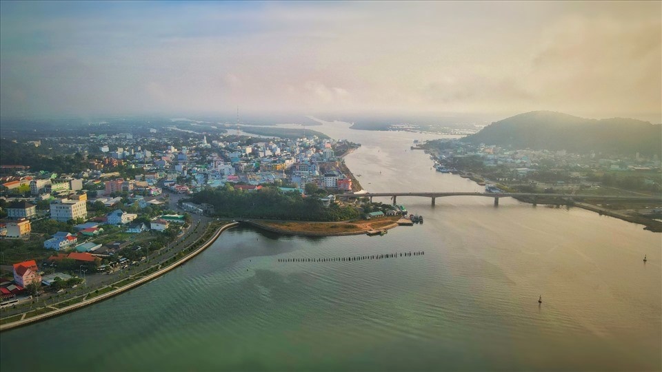 Canh dep Ha Tien cung thu hut du khach gan xa khi den Kien Giang. Anh: Xuan Nhi